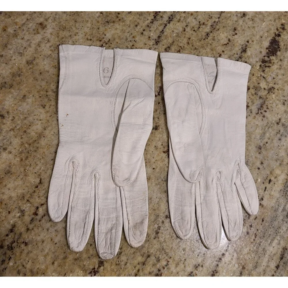 Vintage Women's Size S 6.5 Off-White Leather Formal 7.5